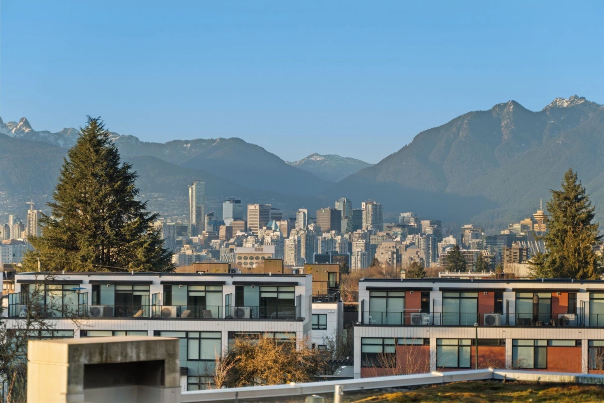 Family Room Photo of 306 505 W 30th Avenue, Vancouver, BC