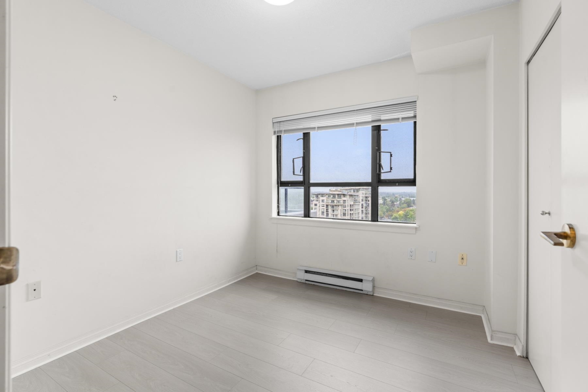 Office / Den Photo of 1605 6611 Cooney Road, Richmond, BC