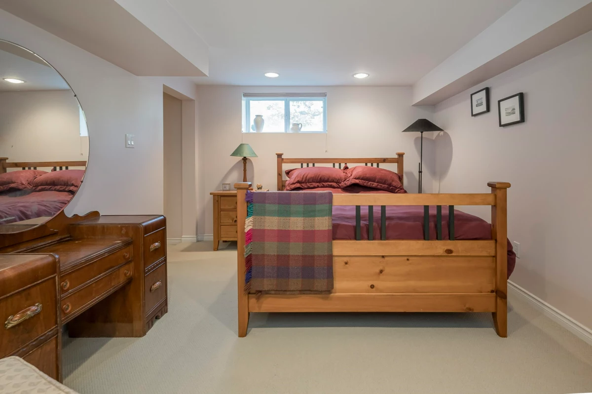 Front Yard Photo of 541 Cochrane Avenue, Coquitlam, BC