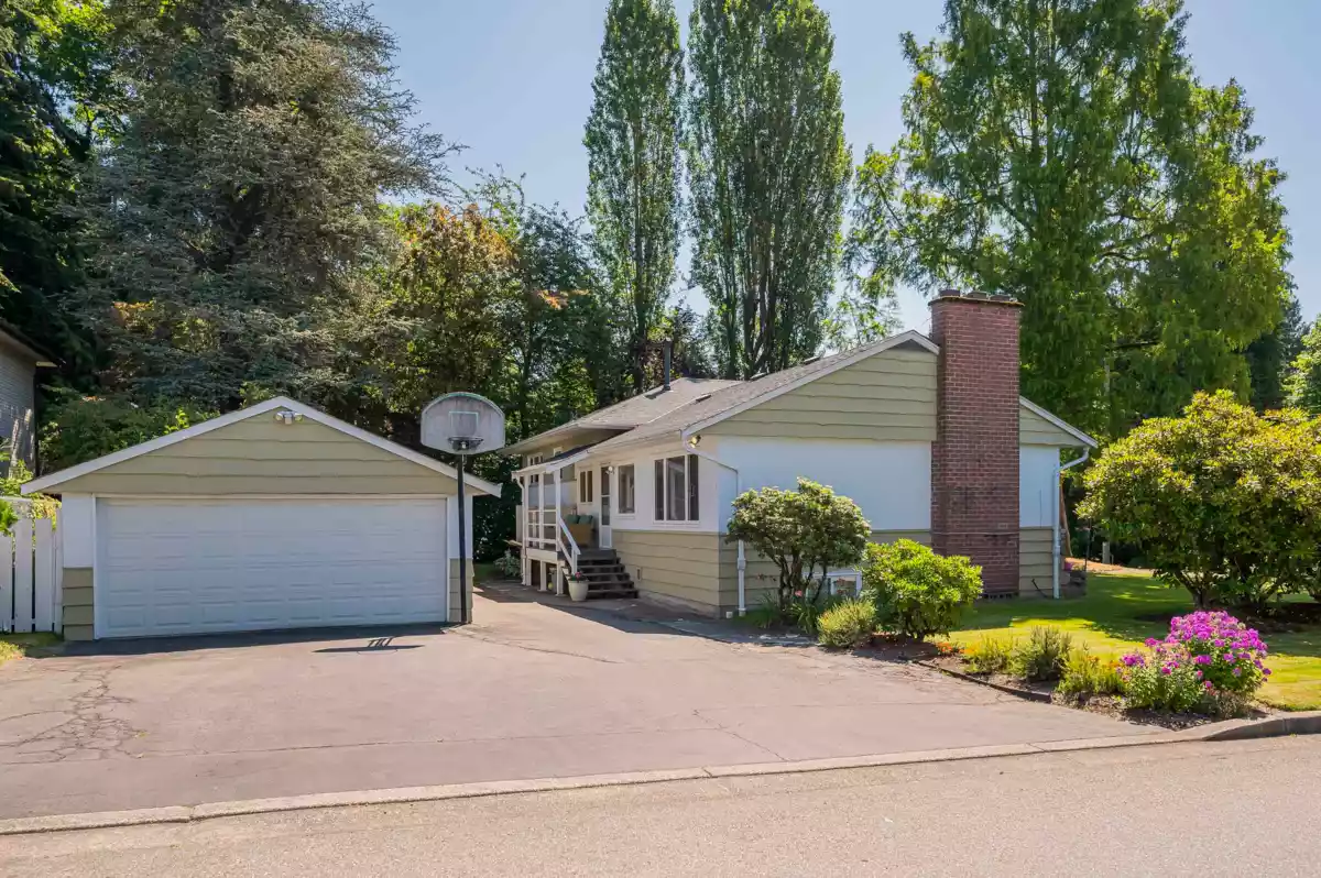 Living Room Photo of 541 Cochrane Avenue, Coquitlam, BC