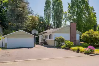 541 Cochrane Avenue, Coquitlam, BC, Coquitlam — Single Family Residence for sale