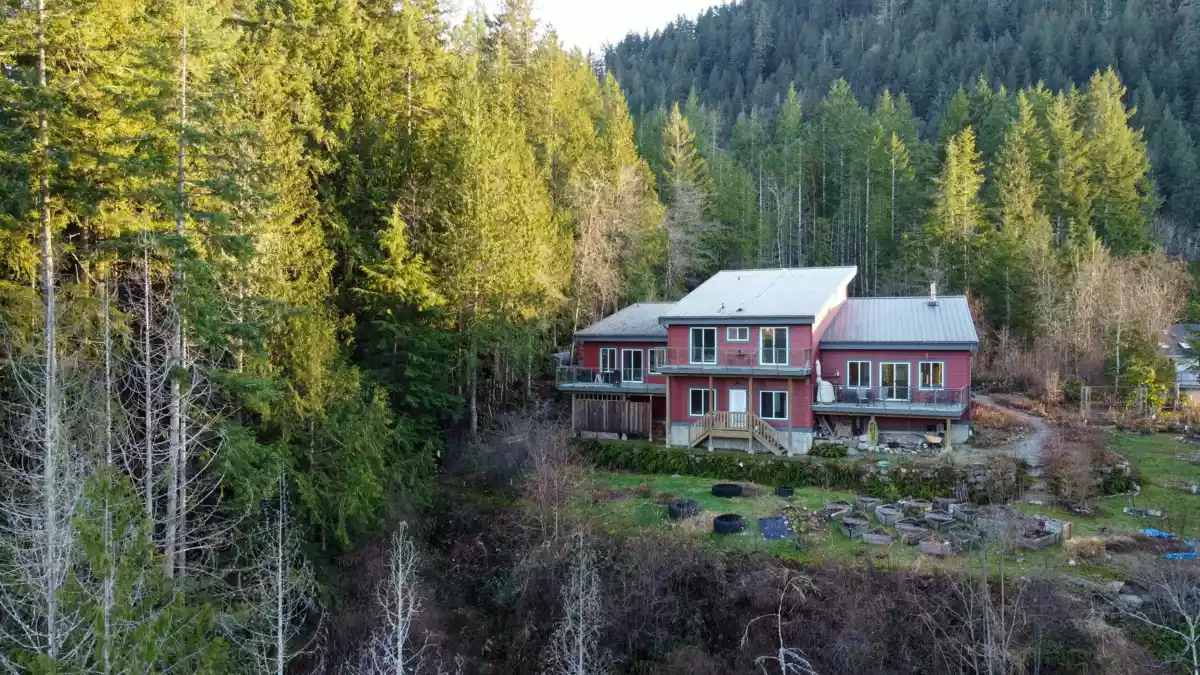 Front Yard Photo of 12899 Sunshine Coast Highway, Madeira Park, BC