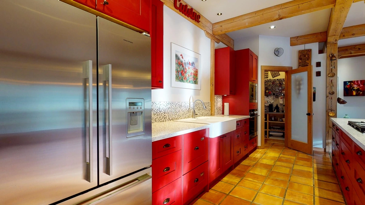 Kitchen Island Photo of 12899 Sunshine Coast Highway, Madeira Park, BC