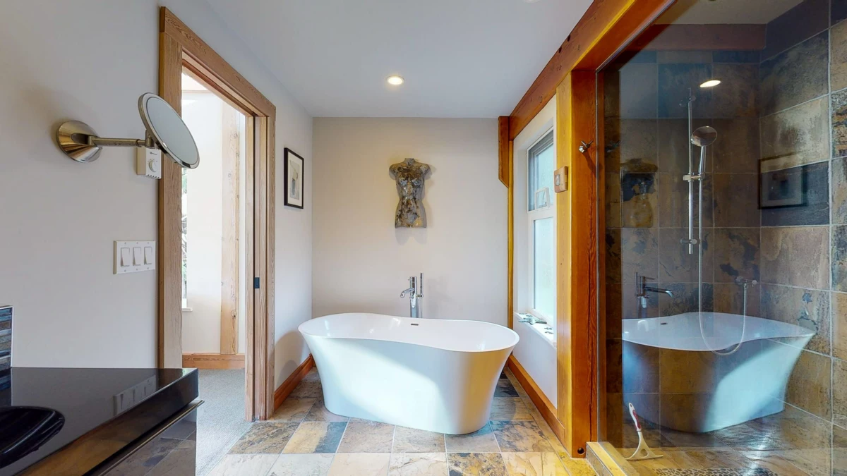 Office / Den Photo of 12899 Sunshine Coast Highway, Madeira Park, BC