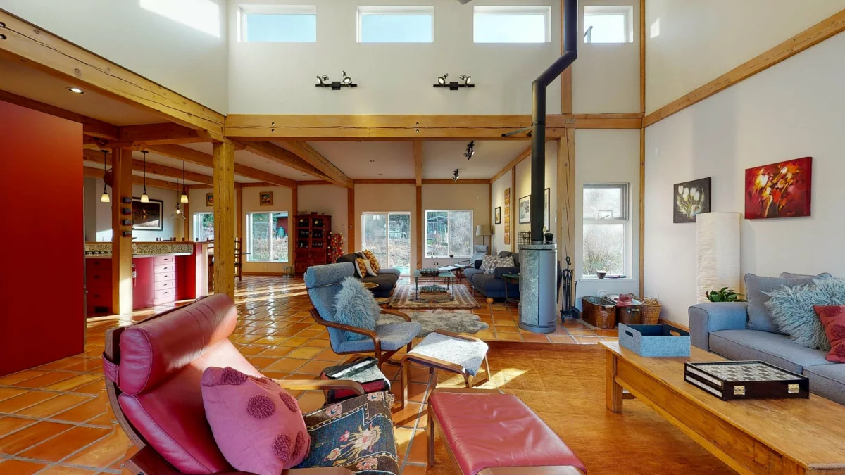 Primary Bathroom Photo of 12899 Sunshine Coast Highway, Madeira Park, BC