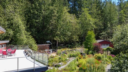 Staircase Photo of 12899 Sunshine Coast Highway, Madeira Park, BC
