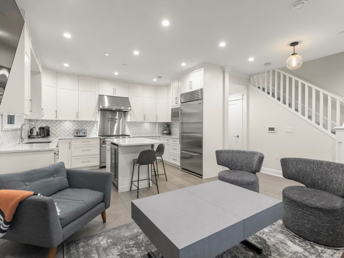 Guest Bathroom Photo of 554 E 10th Avenue, Vancouver, BC