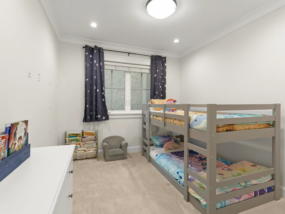 Staircase Photo of 554 E 10th Avenue, Vancouver, BC