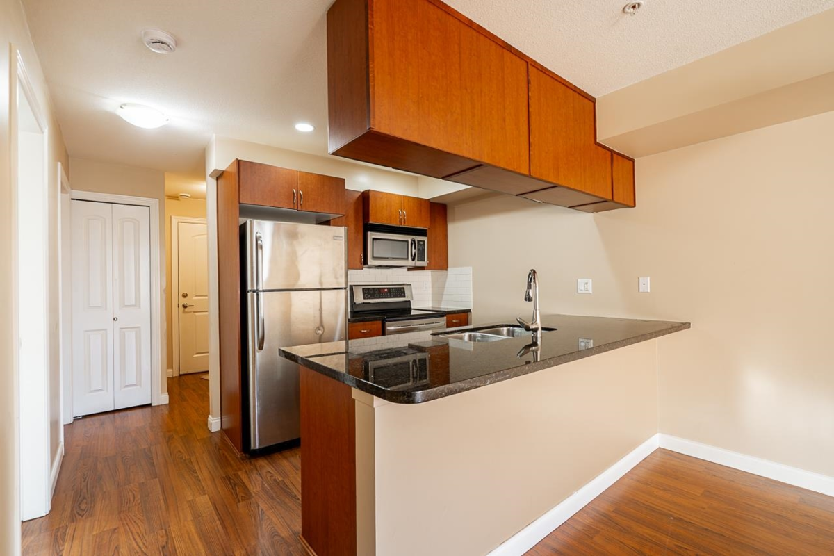 Powder Room Photo of 219 5516 198 Street, Langley, BC