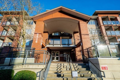 219 5516 198 Street, Langley, BC, Langley — Apartment/Condo for sale