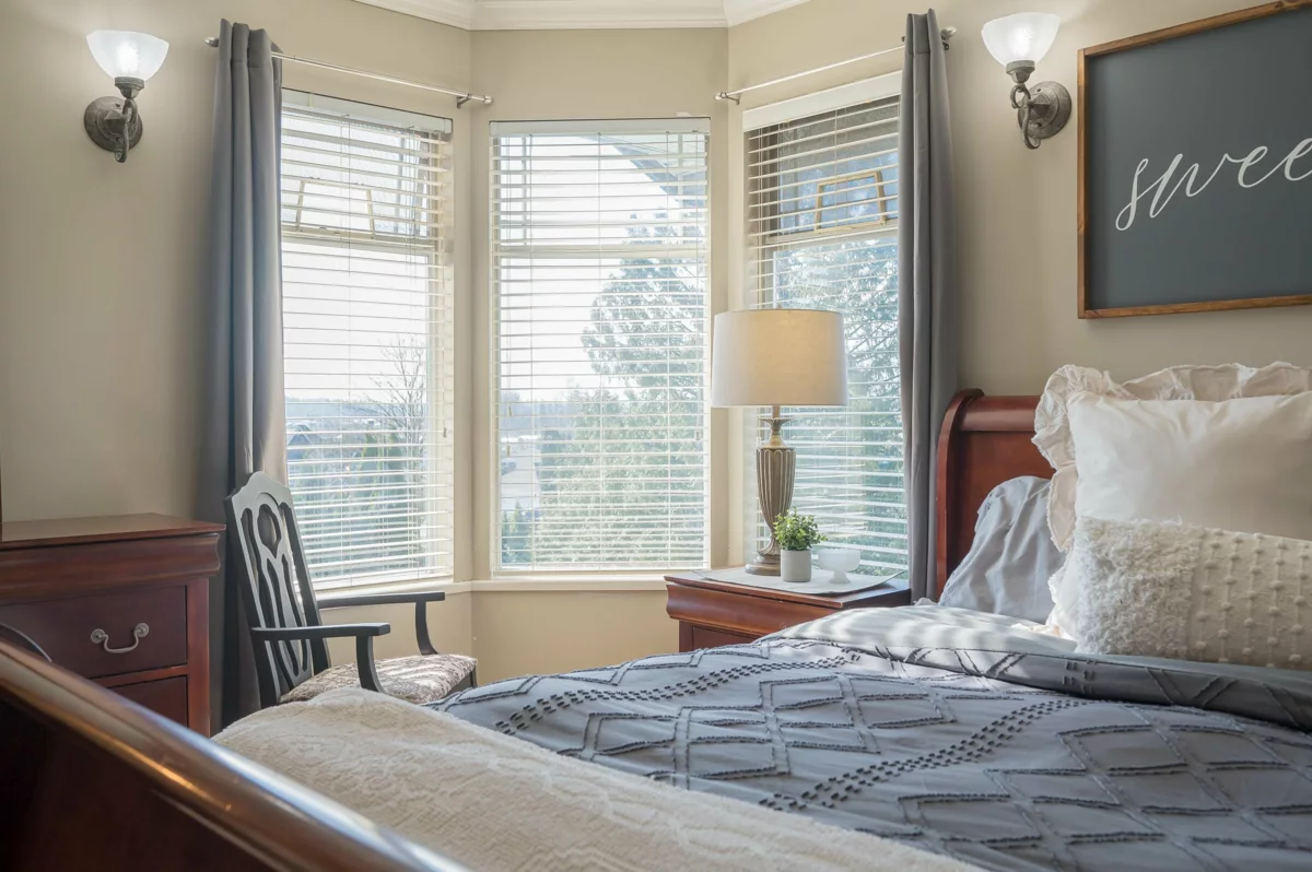 Entry Foyer Photo of 5532 181a Street, Surrey, BC