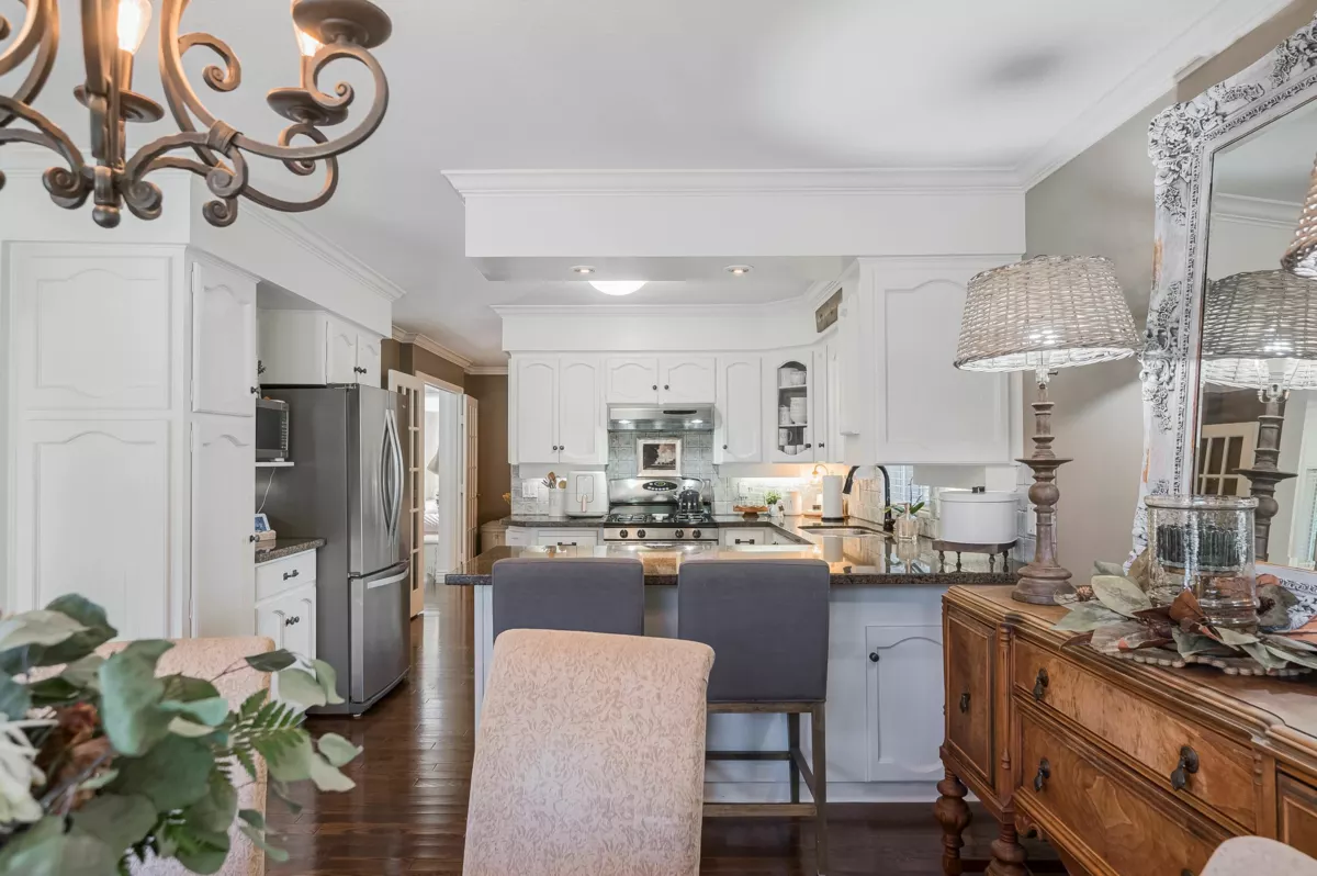 Primary Bathroom Photo of 5532 181a Street, Surrey, BC