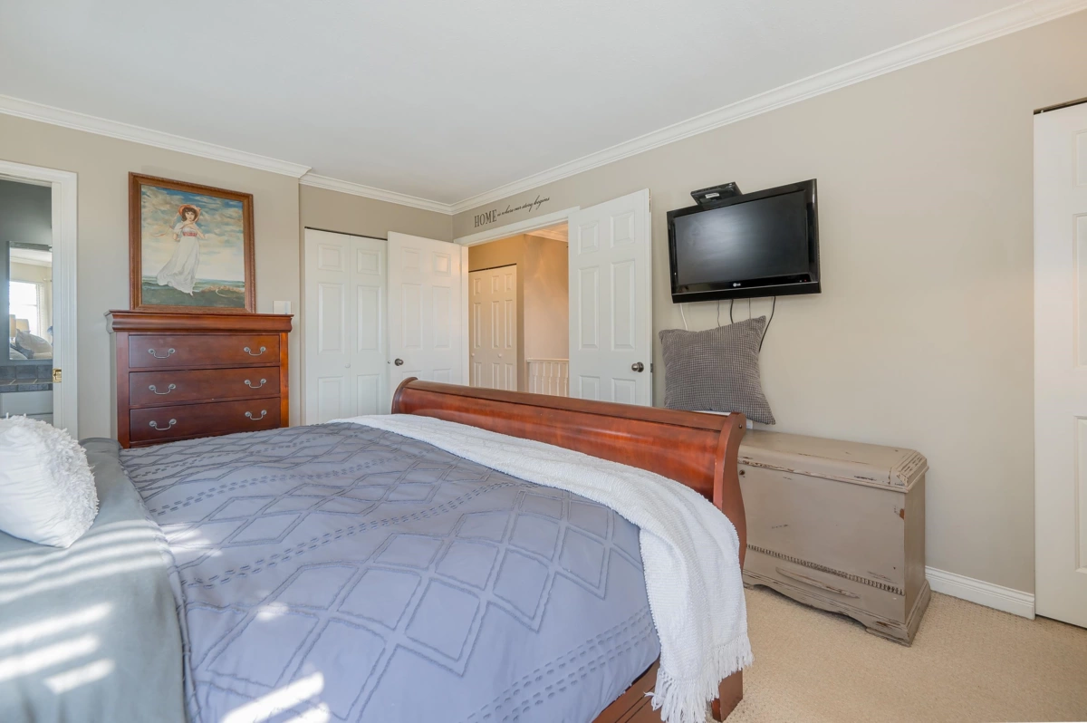 Staircase Photo of 5532 181a Street, Surrey, BC