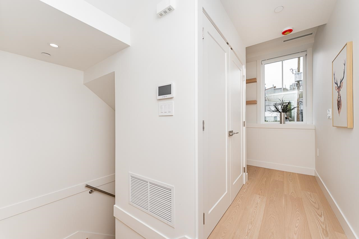 Bedroom 3 Photo of 2 2837 Oliver Crescent, Vancouver, BC