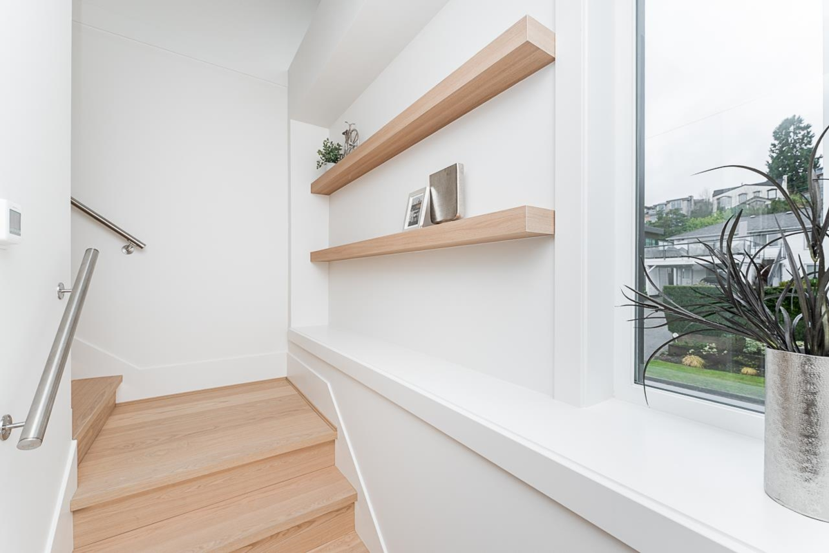 Entry Foyer Photo of 2 2837 Oliver Crescent, Vancouver, BC
