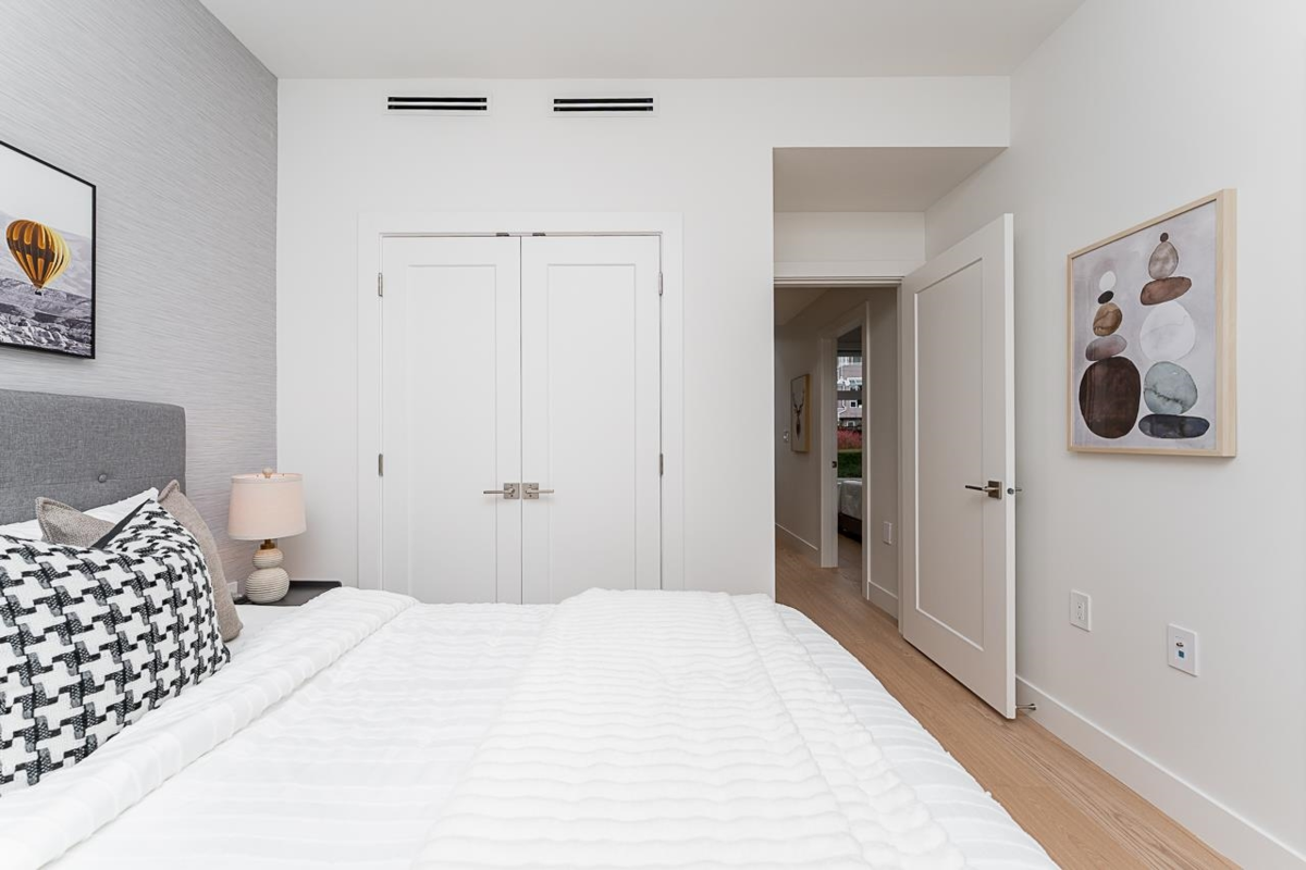 Guest Bathroom Photo of 2 2837 Oliver Crescent, Vancouver, BC