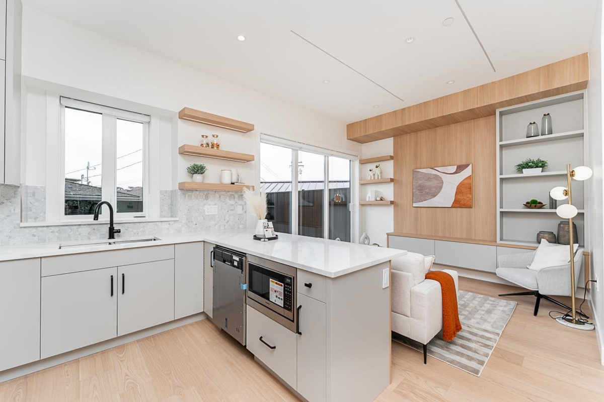 Pantry Photo of 2 2837 Oliver Crescent, Vancouver, BC