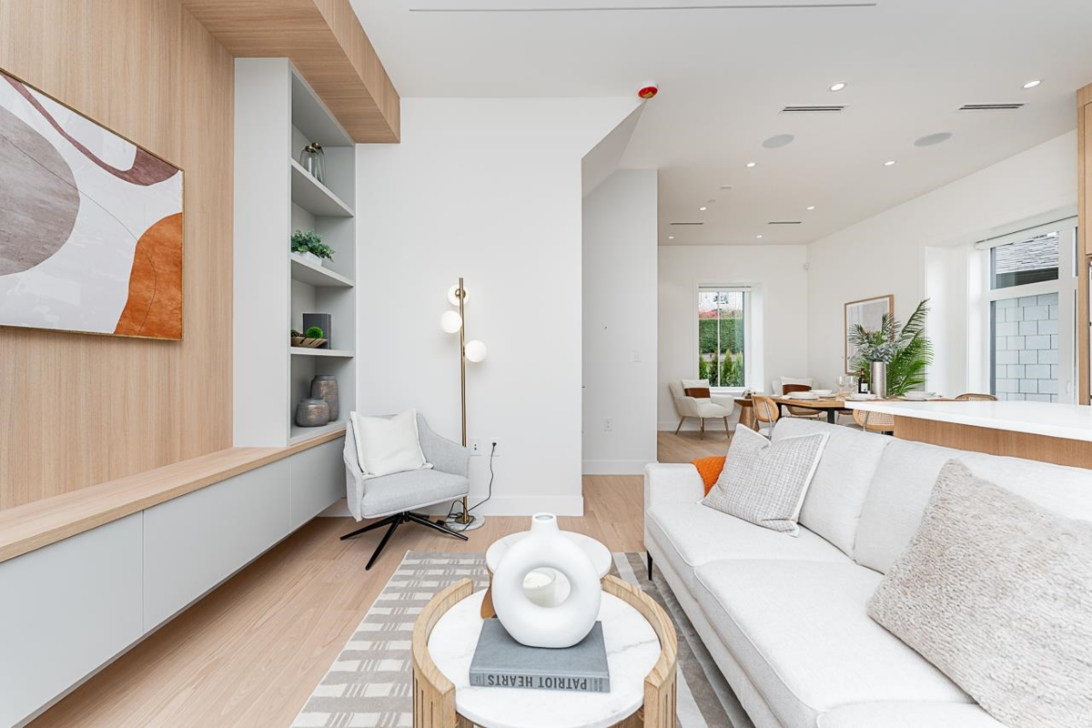 Walk-In Closet Photo of 2 2837 Oliver Crescent, Vancouver, BC