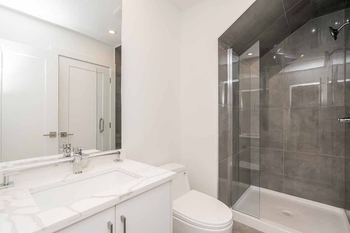 Front Yard Photo of 5481 7 Avenue, Delta, BC