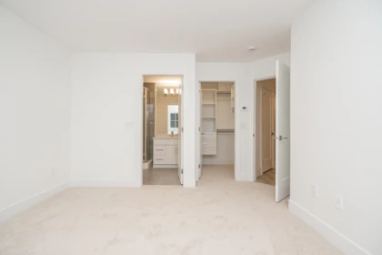Basement Recreation Room Photo of 5481 7 Avenue, Delta, BC