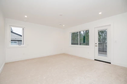 Walk-In Closet Photo of 5481 7 Avenue, Delta, BC
