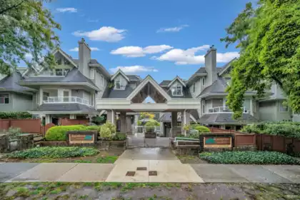 101 3638 Rae Avenue, Vancouver, BC