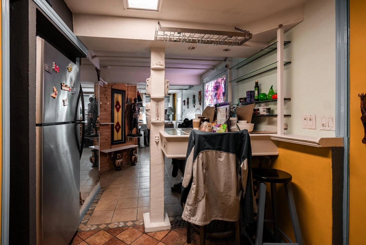 Entry Foyer Photo of 228 E 26th Avenue, Vancouver, BC