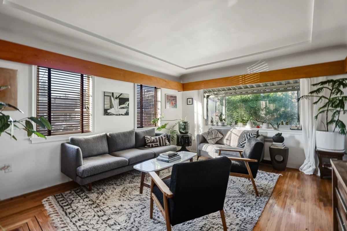 Living Room Photo of 228 E 26th Avenue, Vancouver, BC