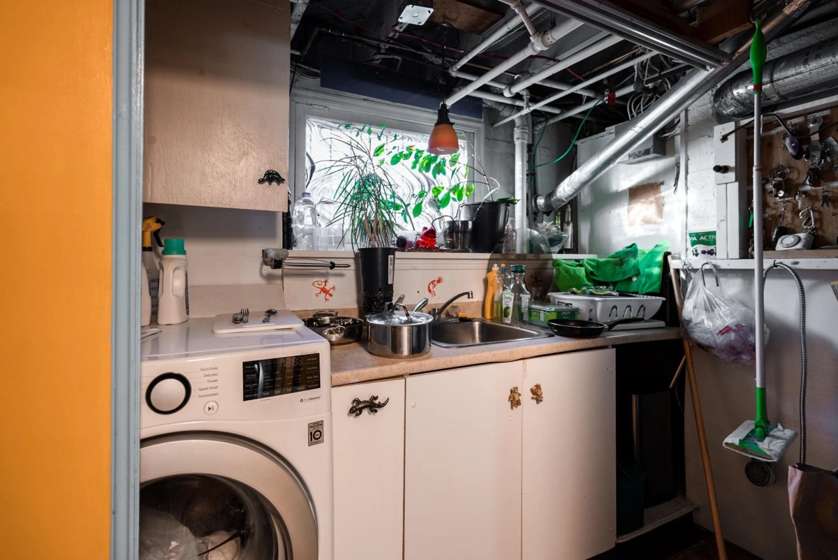 Staircase Photo of 228 E 26th Avenue, Vancouver, BC