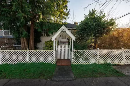 228 E 26th Avenue, Vancouver, BC, Vancouver — Single Family Residence for sale