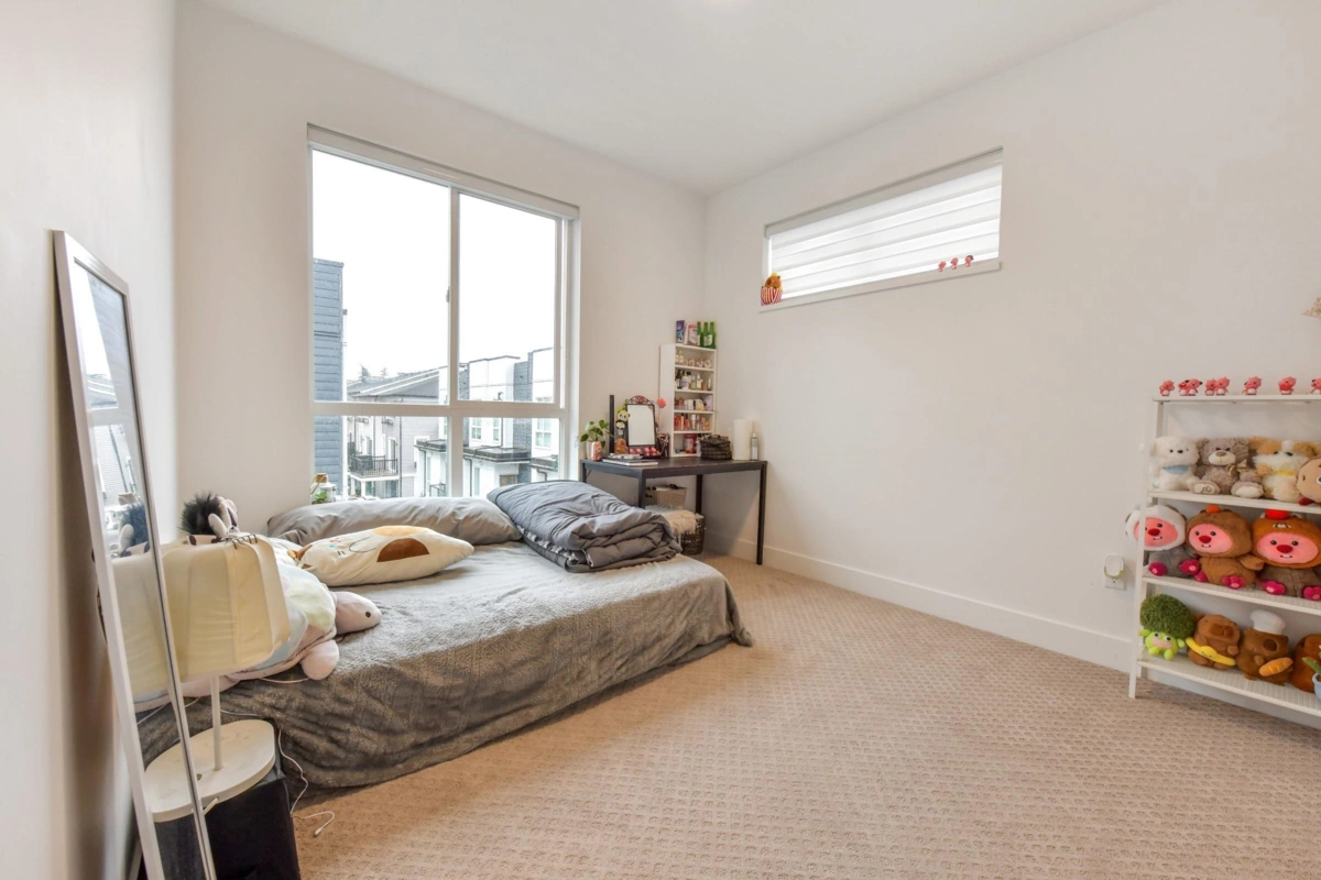 Office / Den Photo of 19 18855 72 Avenue, Surrey, BC