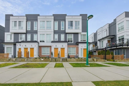 19 18855 72 Avenue, Surrey, BC, Clayton — 3 bed townhouse for sale