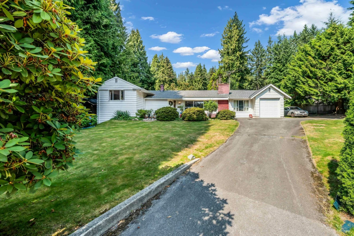 Exterior Front Photo of 410 Hadden Drive, West Vancouver, BC