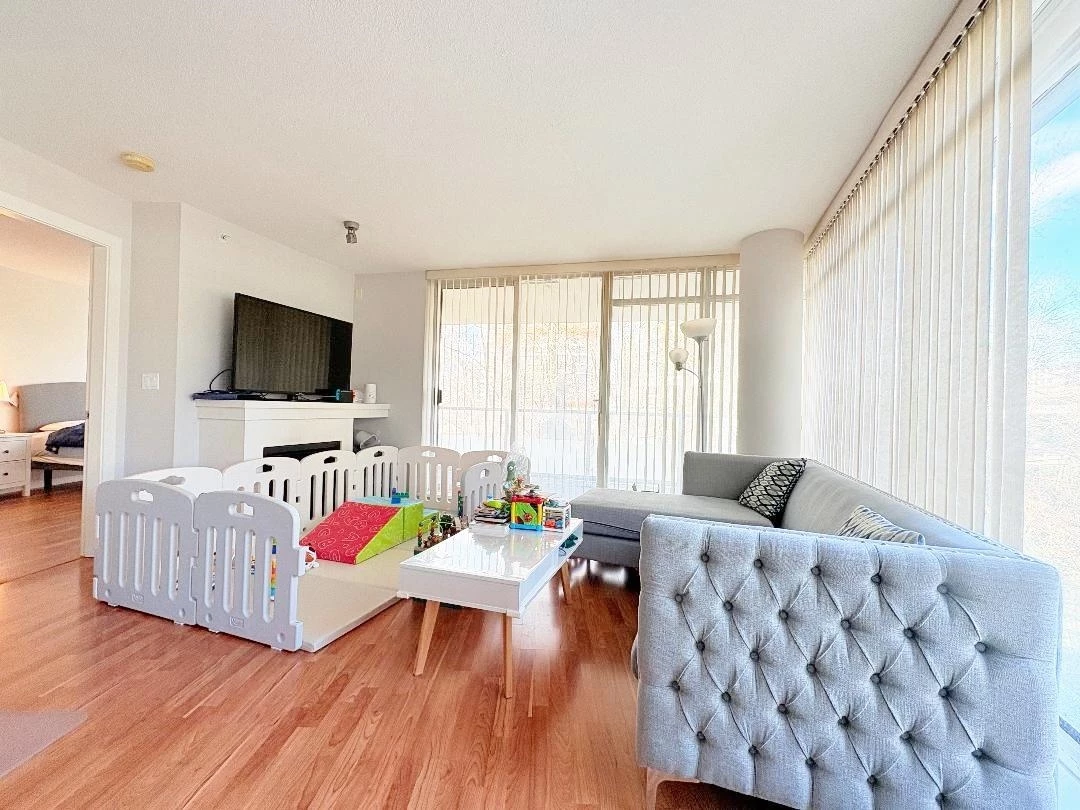 Family Room Photo of 502 2133 Douglas Road, Burnaby, BC