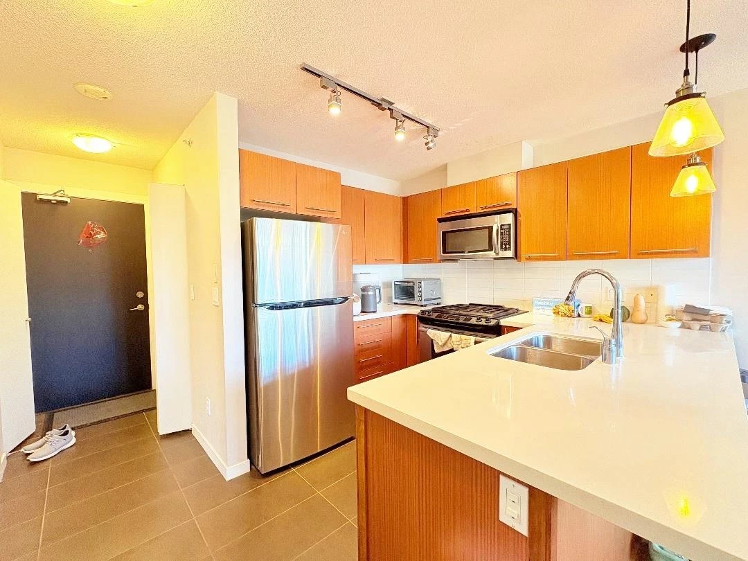 Pantry Photo of 502 2133 Douglas Road, Burnaby, BC