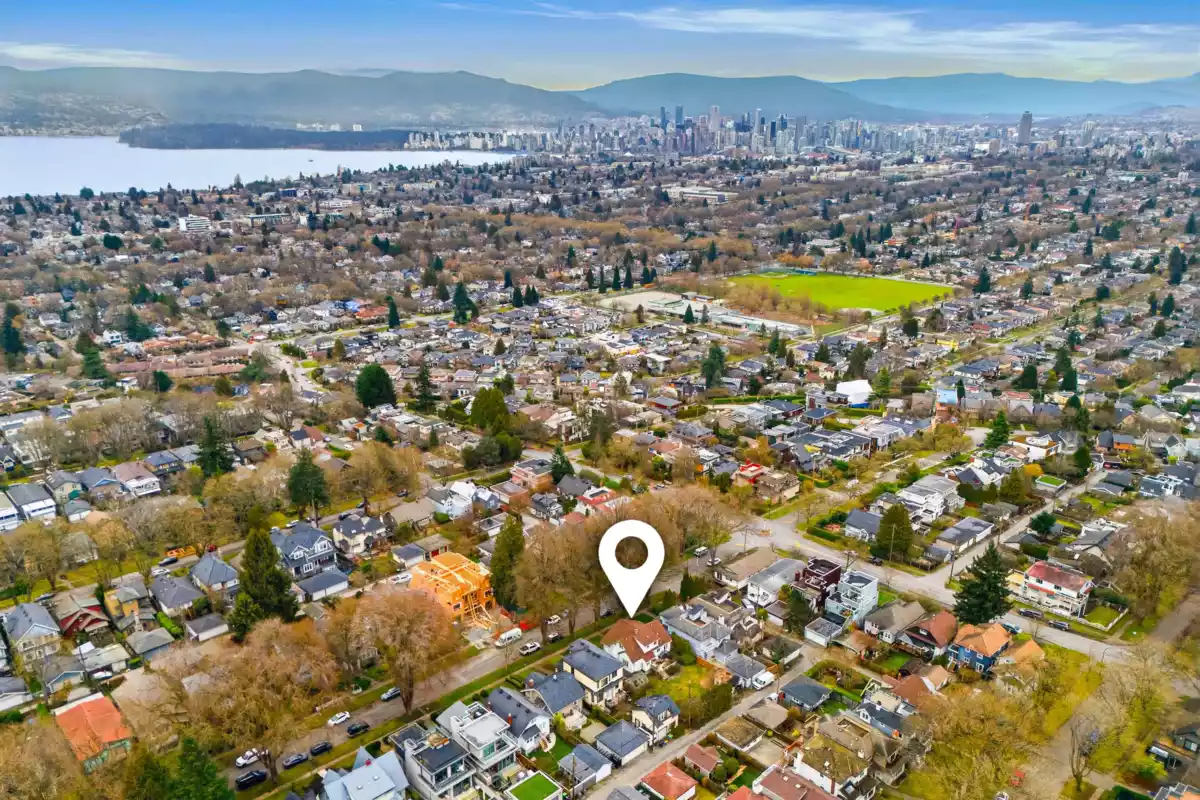 Powder Room Photo of 3350 W 21st Avenue, Vancouver, BC
