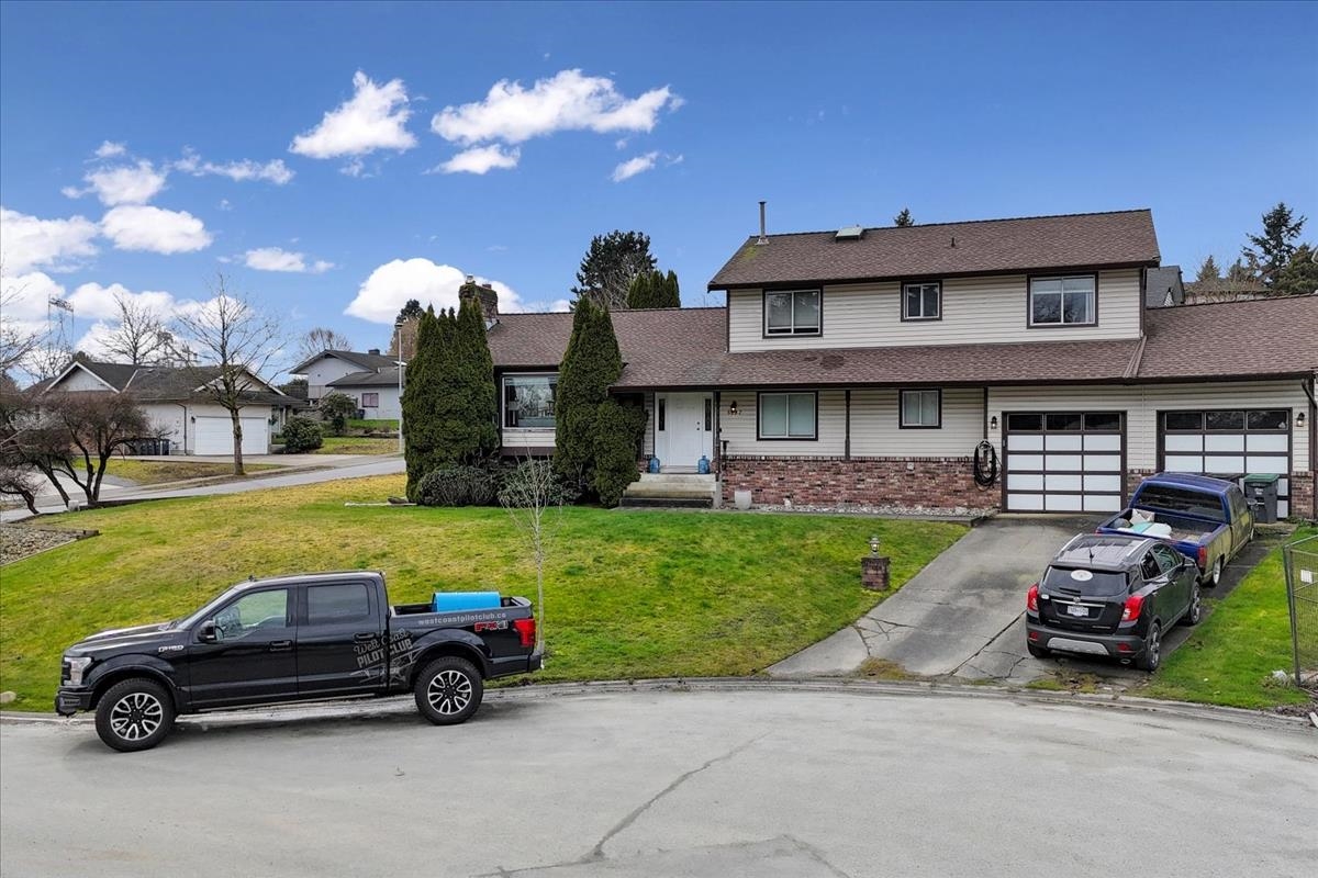 Kitchen Island Photo of 5737 190 Street, Surrey, BC