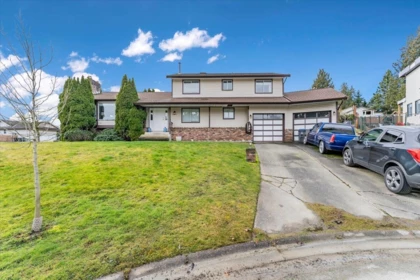 5737 190 Street, Surrey, BC