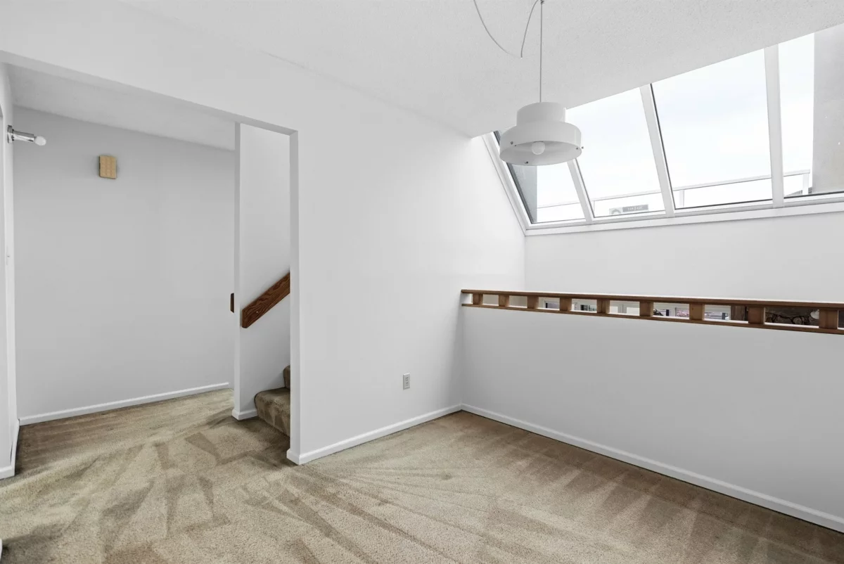 Guest Bathroom Photo of B3 1070 W 7th Avenue, Vancouver, BC