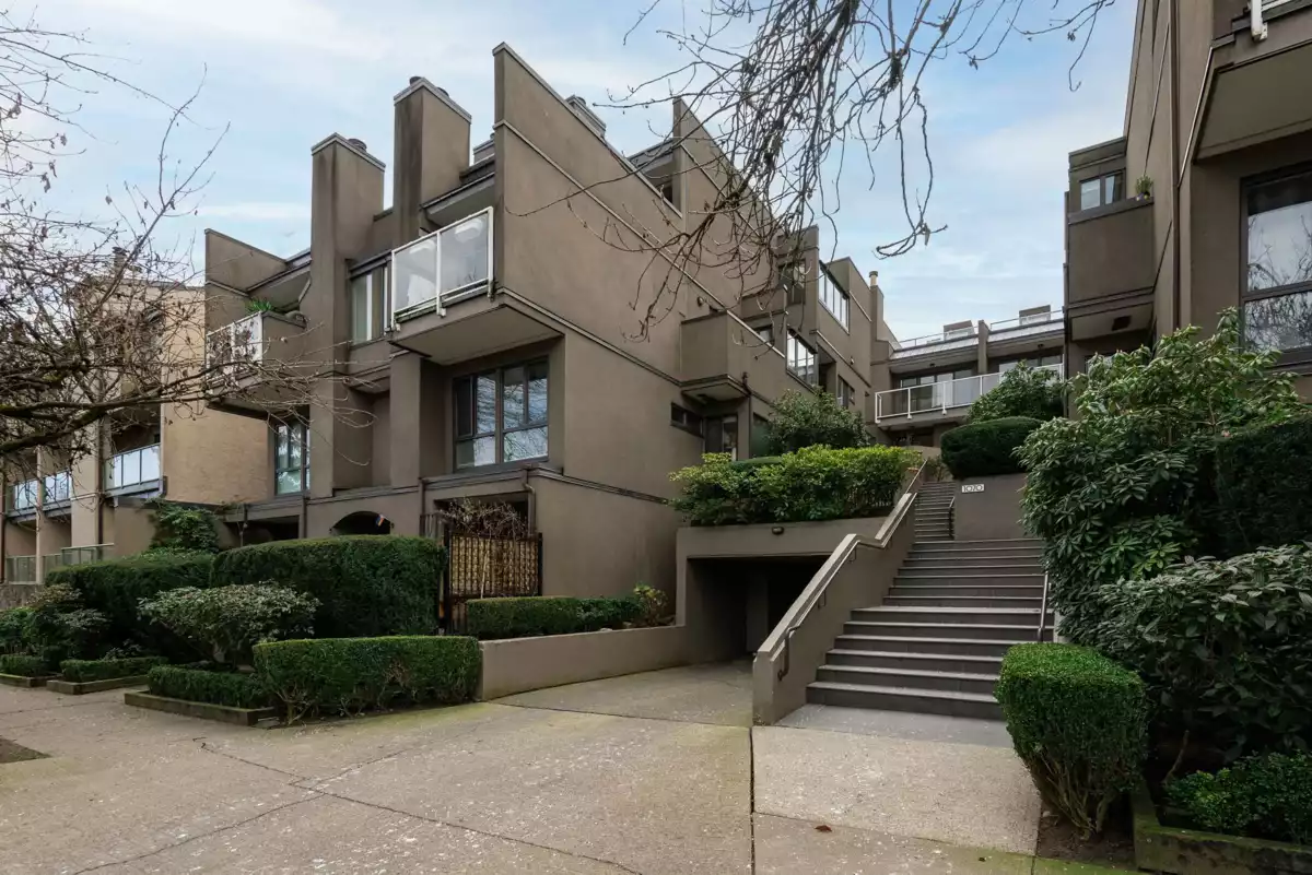 Hot Tub / Spa Photo of B3 1070 W 7th Avenue, Vancouver, BC