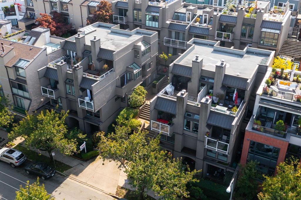 Outdoor Kitchen Photo of B3 1070 W 7th Avenue, Vancouver, BC