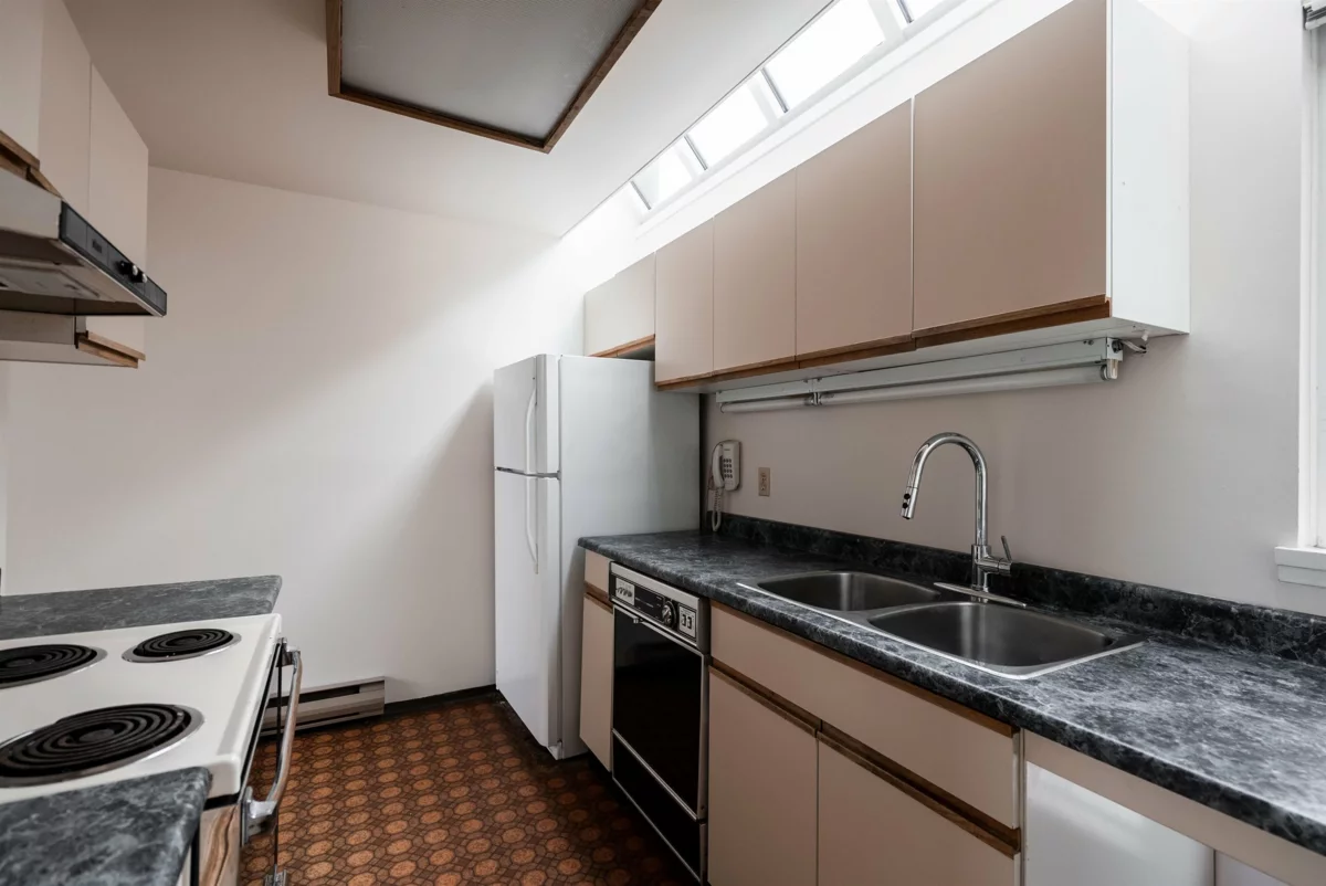 Primary Bathroom Photo of B3 1070 W 7th Avenue, Vancouver, BC