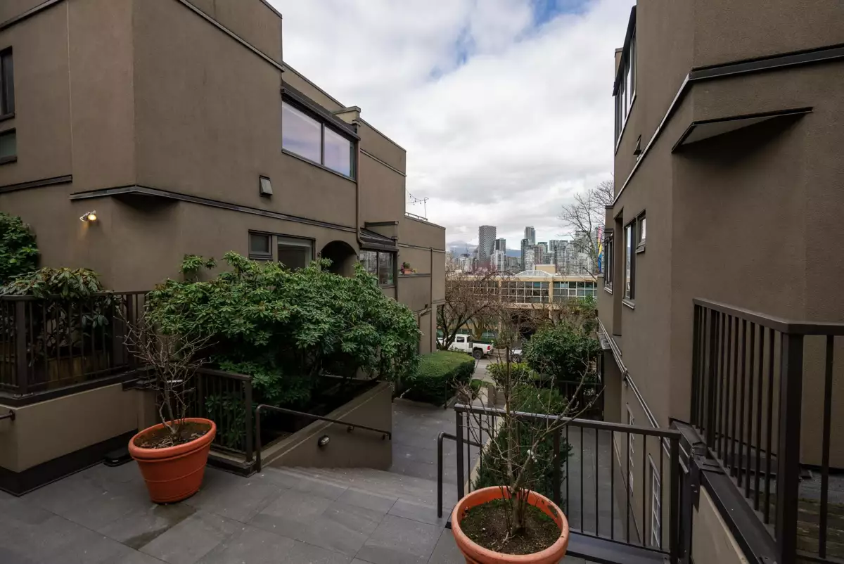 Swimming Pool Photo of B3 1070 W 7th Avenue, Vancouver, BC