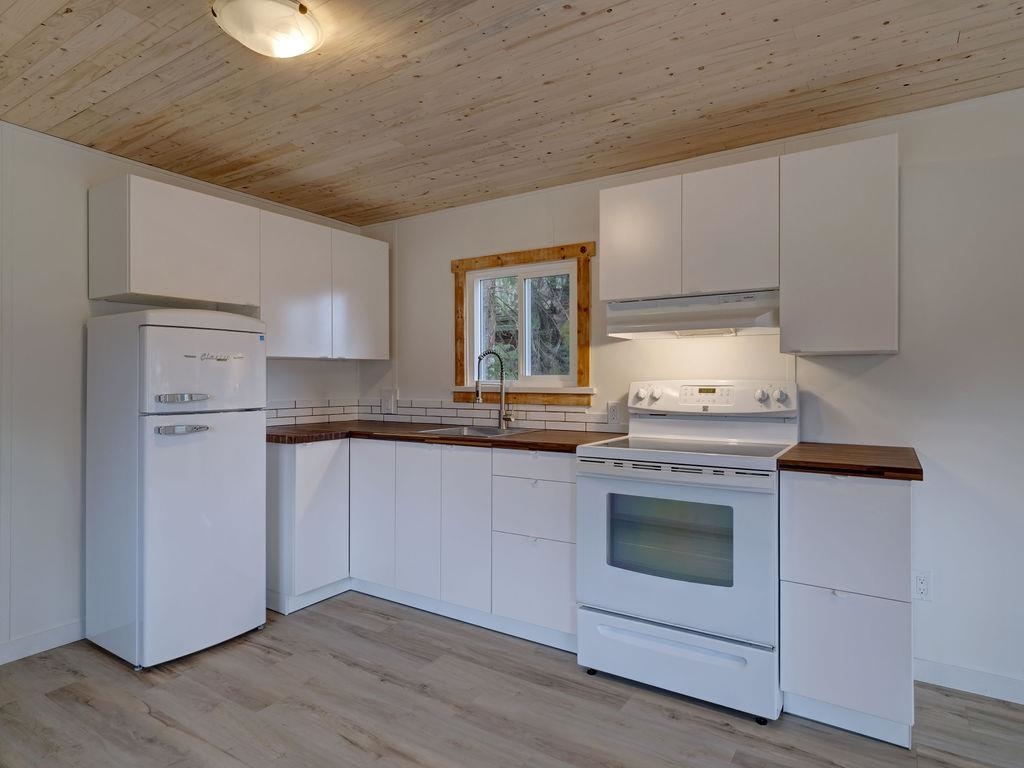 Family Room Photo of 28 1413 Sunshine Coast Highway, Gibsons, BC