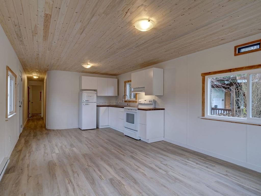 Walk-In Closet Photo of 28 1413 Sunshine Coast Highway, Gibsons, BC