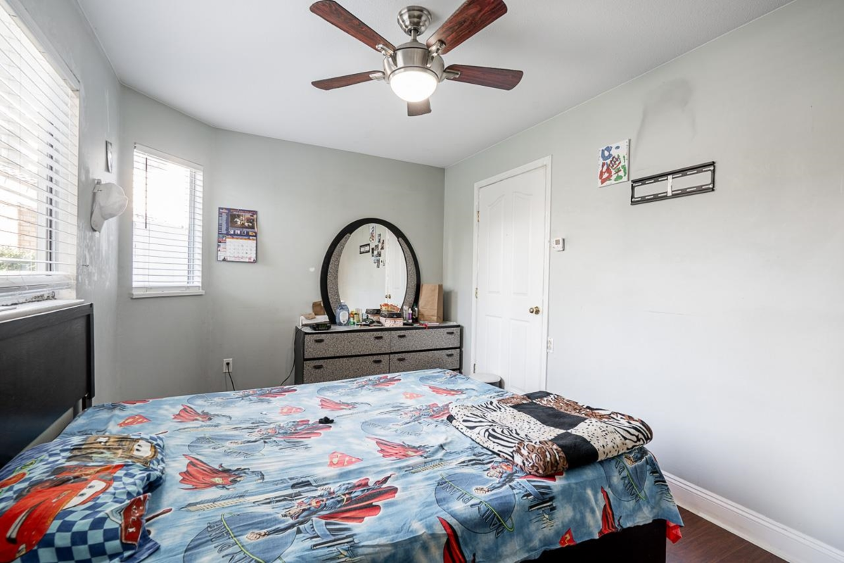 Backyard Photo of 9136 137 Street, Surrey, BC