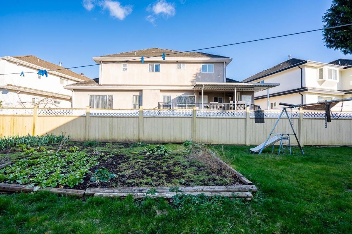 Community Amenities Photo (Clubhouse) of 9136 137 Street, Surrey, BC