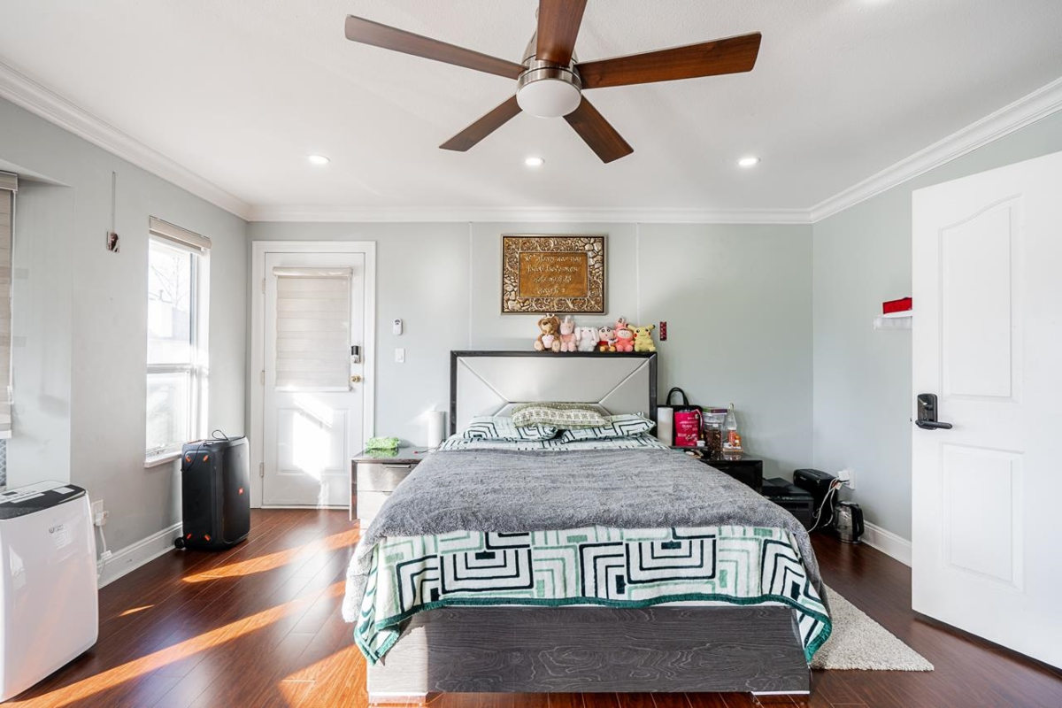 Guest Bathroom Photo of 9136 137 Street, Surrey, BC