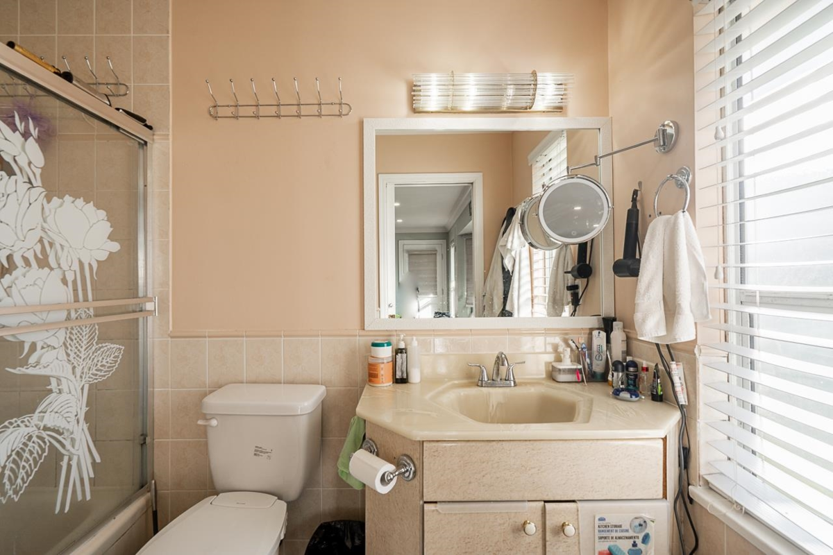 Office / Den Photo of 9136 137 Street, Surrey, BC