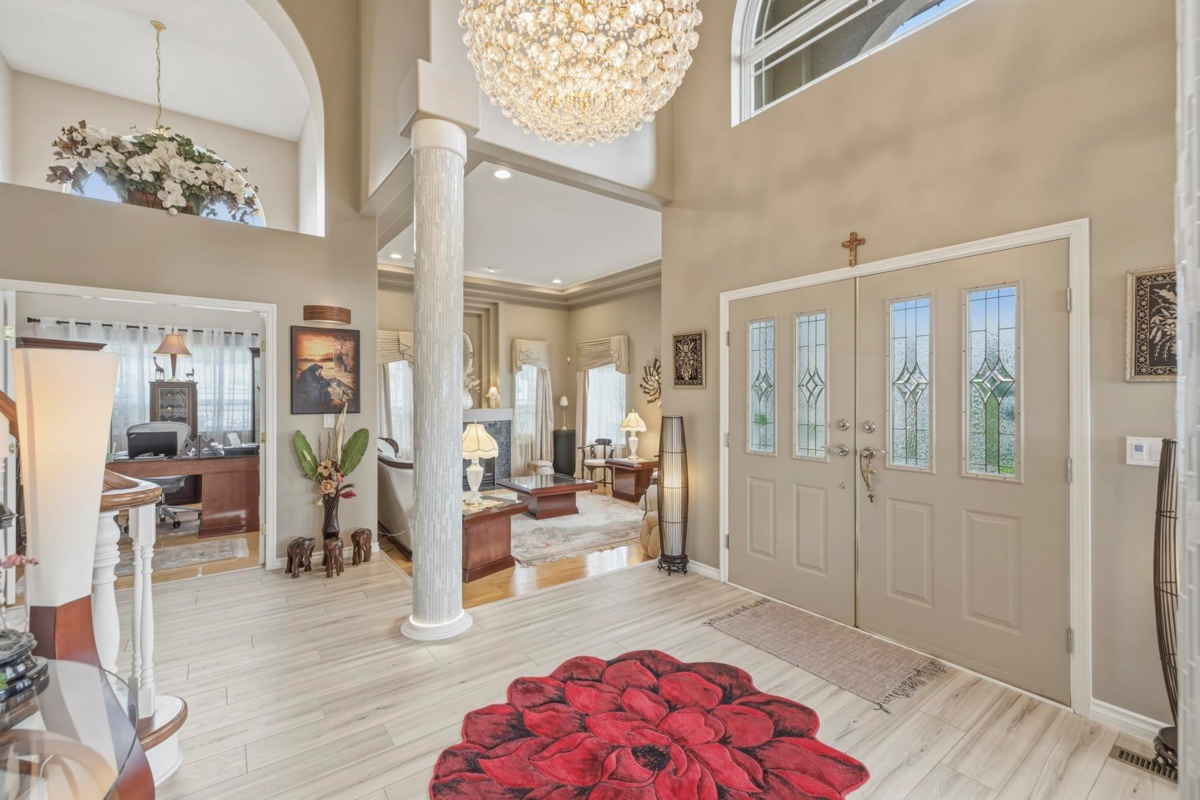 Family Room Photo of 1542 Alpine Lane, Coquitlam, BC